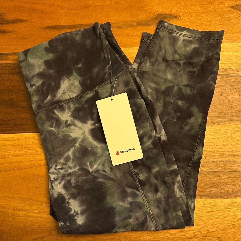 Lululemon Align Crop 23" with Pockets - Black and Gray